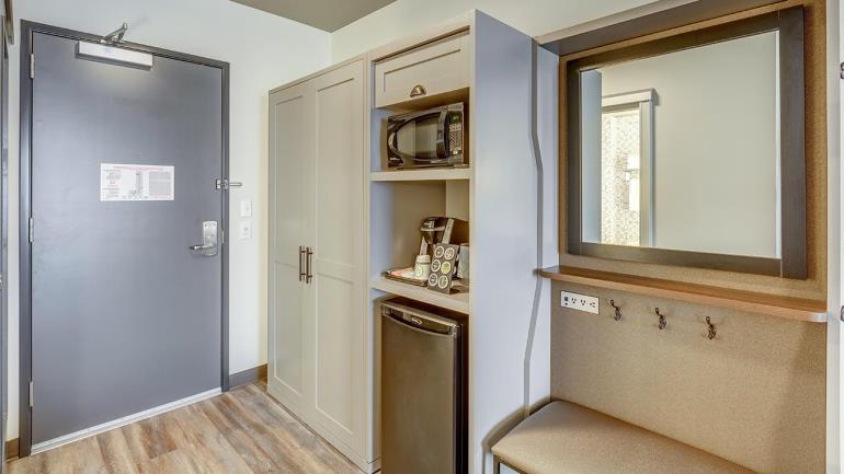 Holiday Inn® hotel featuring brand's new H4 design