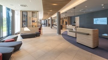 Holiday inn express dsseldorf hauptbahnhof