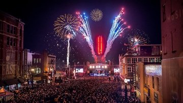 Nashvilles Music City Midnight