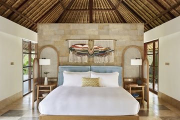 Kimpton naranta bali pool villa bedroom