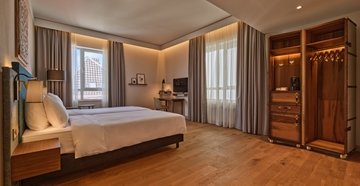 Voco the hague bedroom 5