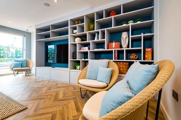 Staybridge suites cardiff public area