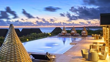 Intercontinental Fiji Golf Resort Spa Club Infinity Pool Evening