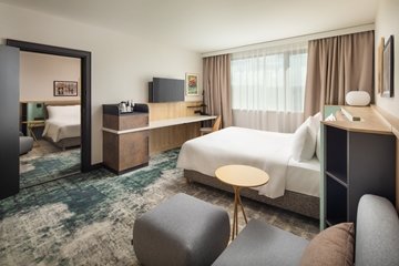 Connecting Rooms