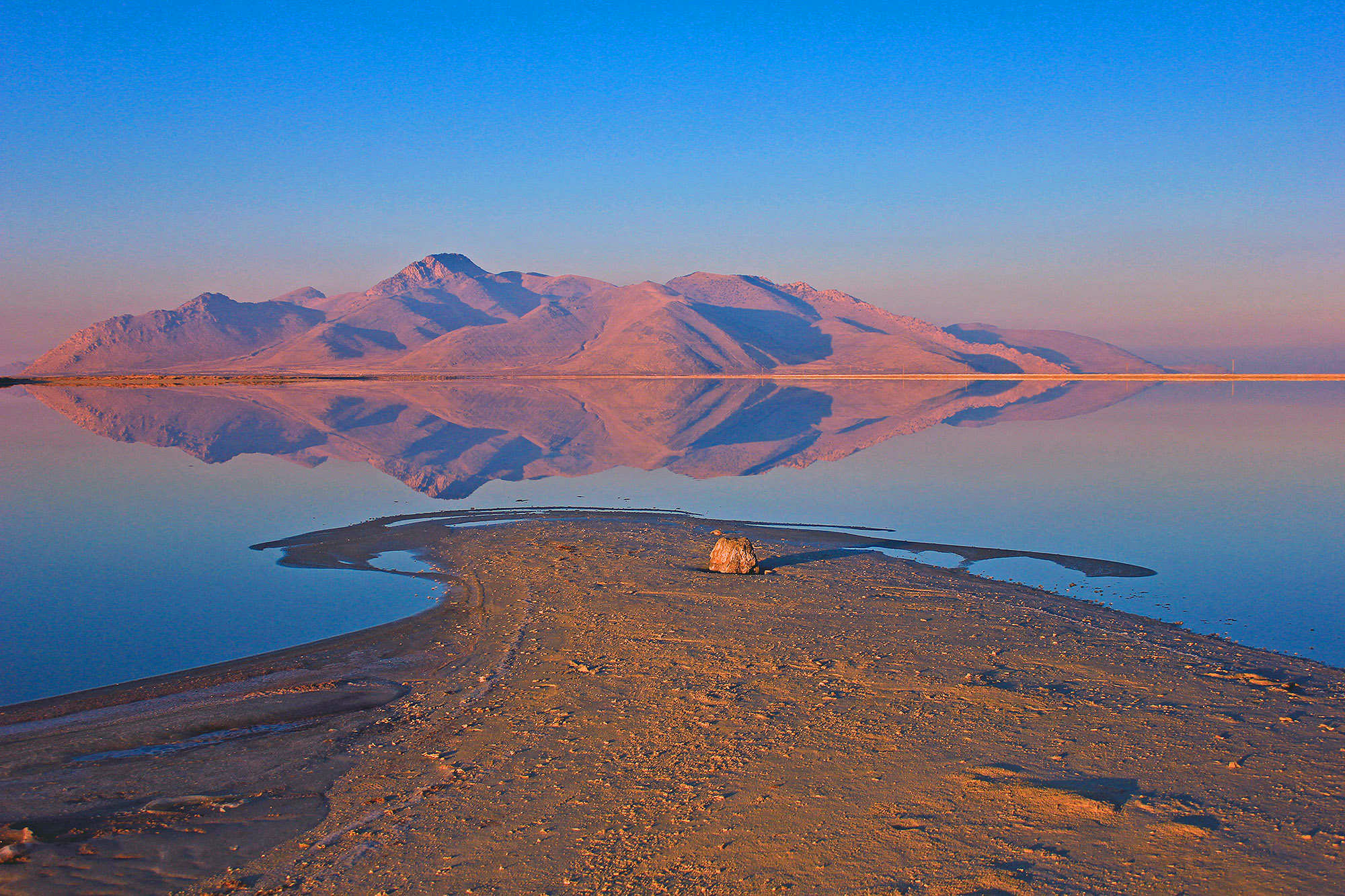 Great Salt Lake (Source: Utah.com)