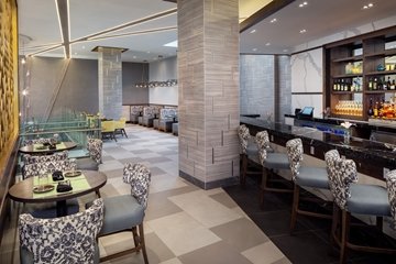 Hotel Indigo Flushing Botanica