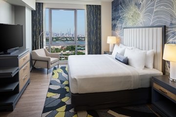 Hotel Indingo Flushing Guestroom