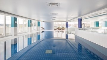 Voco st Davids Cardiff Spa Pool