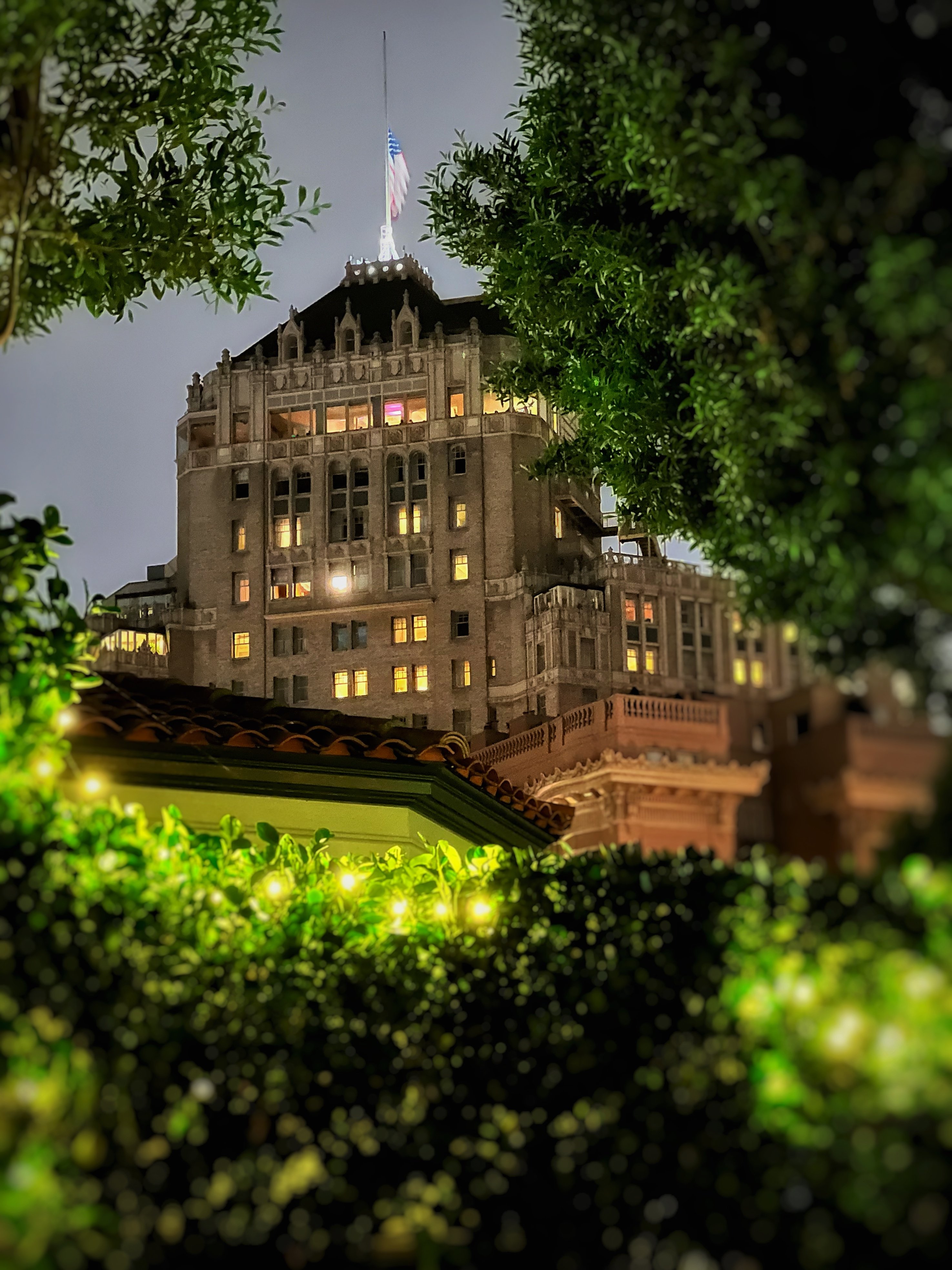 The InterContinental Mark Hopkins in San Francisco is one of many IHG properties that go the extra mile when it comes to sustainability. The hotel’s latest partnership is helping eliminate food waste and reducing energy use.