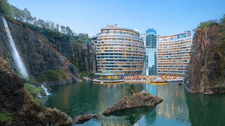 InterContinental Shanghai Wonderland