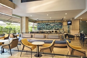 Holiday Inn Express & Suites Singapore Novena - Cafe & Bar 