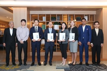 Signing Ceremony  Holiday Inn Express  Suites Bangkok Asok