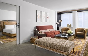 Yours truly dc king suite