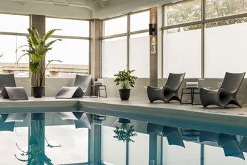 Guests of Crowne Plaza Saint John Harbour View can discover luxury amenities to enhance their stay such as the heated indoor pool and hot tub. 