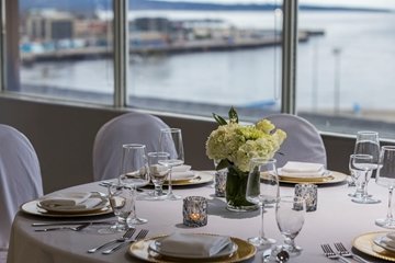 Host your event at Crowne Plaza Saint John Harbour View in modern meeting spaces, accommodating up to 125 guests and spanning 5,538 sq ft. 
