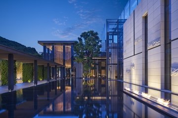 Ihg unveils a distinctive global brand evolution. Ihg unveils a distinctive global brand evolution image 14
