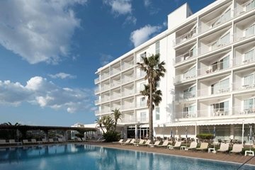 exterior view of Hotel Indigo Menorca
