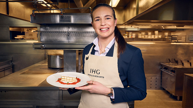 Image Gallery - Women’s Rugby Takes Centre Stage as IHG Hotels & Resorts Unveils Emily Scarratt as its ‘Fancierge’ for the Guinness Women's Six Nations