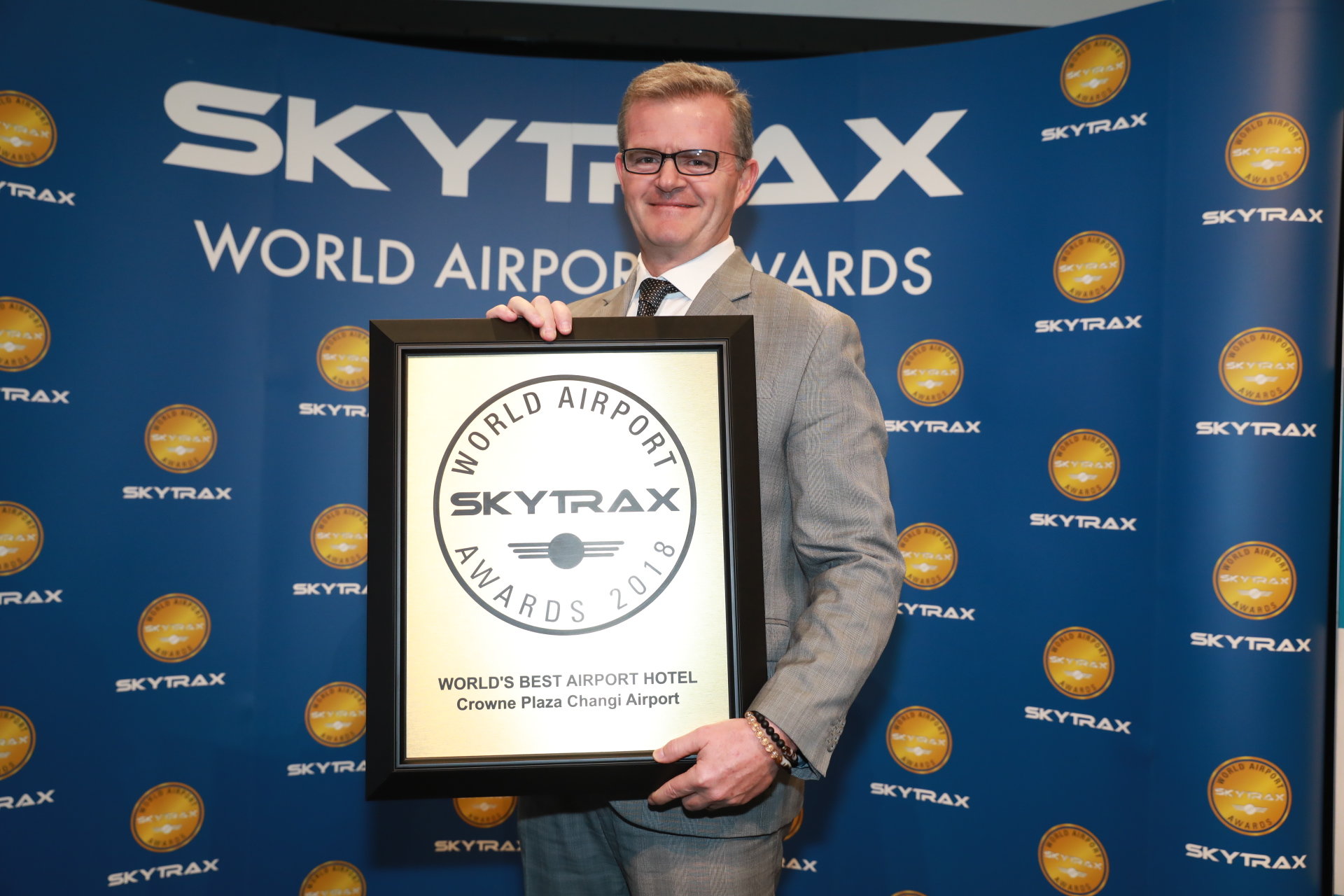 Crowne plaza changi airport skytrax award
