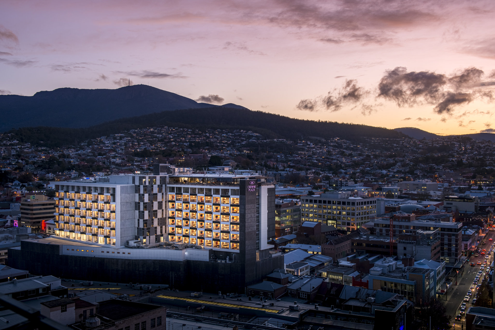 Crowne plaza hobart exterior