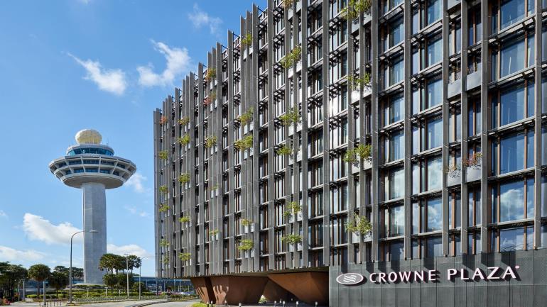 Crowne changi airport exterior