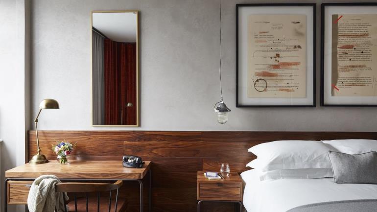 Hotel Indigo London 1 Leicester Square Scriptwriter Room